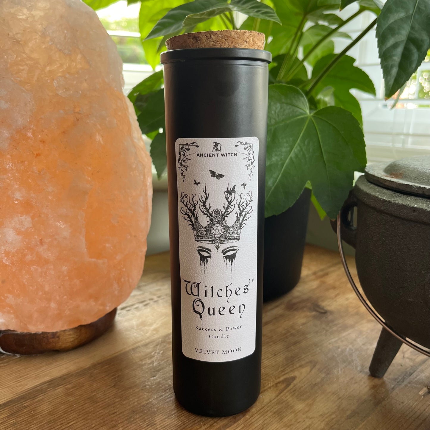 Ancient Witch Witches' Queen candle beautifully illustrated with a crown & moth representing courage, resilience and wisdom. Each Glass pillar candle has a cork lid. Includes a ritual spell card.