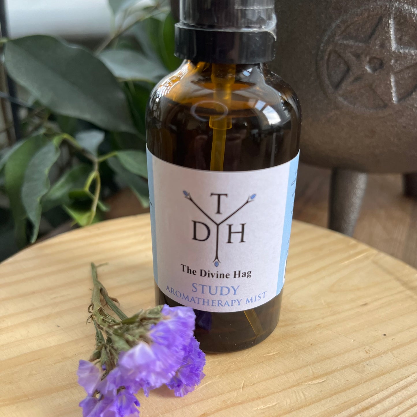 An essential oil Spray created by The Divine Hag to help wth focus and concentration while studying
