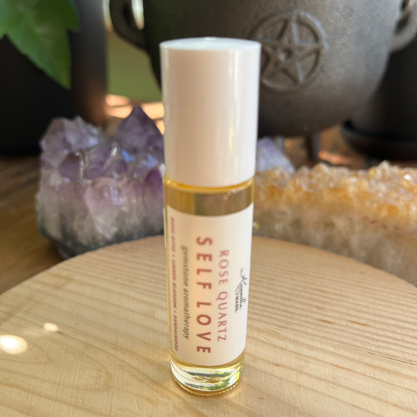 A daily ritual for self-love, emotional healing, and heart-soothing energy. Infused with calming essential oils and a real rose quartz crystal rollerball tip