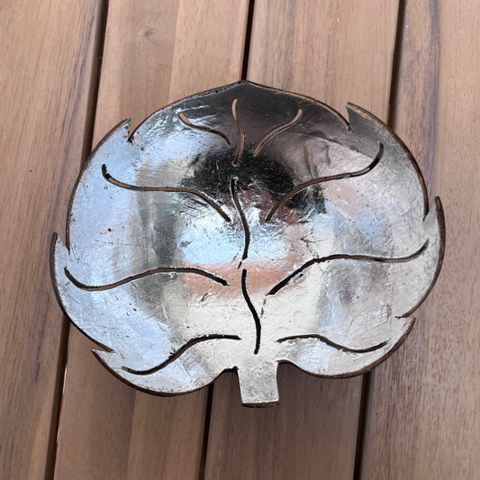 Decorative coconut shell leaf shaped bowl