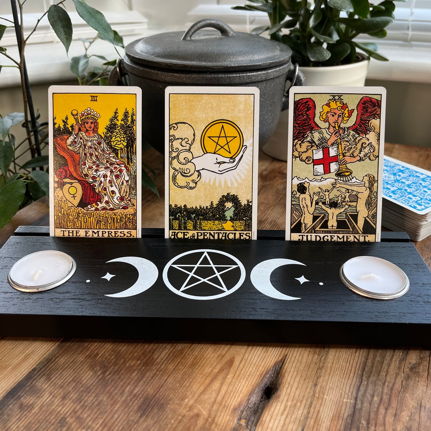 Black Triple Moon Tarot Stand Tealight Holder