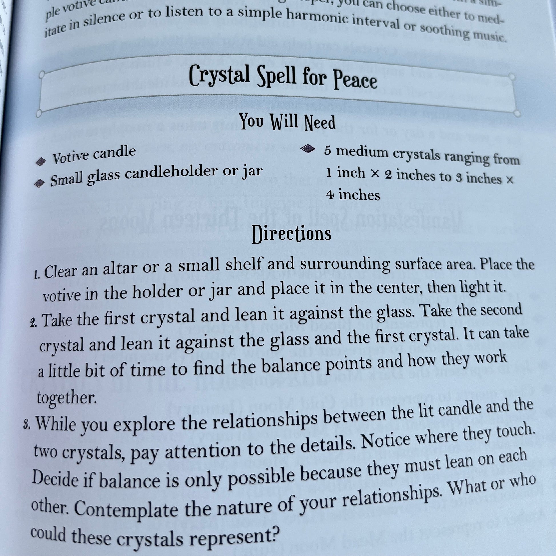 Peek inside The Modern Witchcraft Book of Crystal Magick